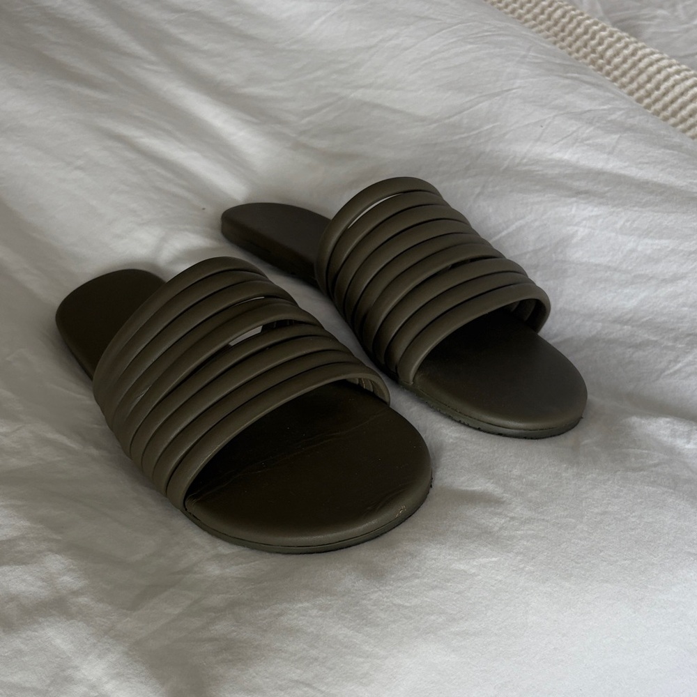 TKEES Olive Slide Sandals - CARO